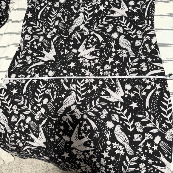Boden Black and White Nature Print Jackard Long Sleeve Dress with cute bird prin - Picture 10 of 10